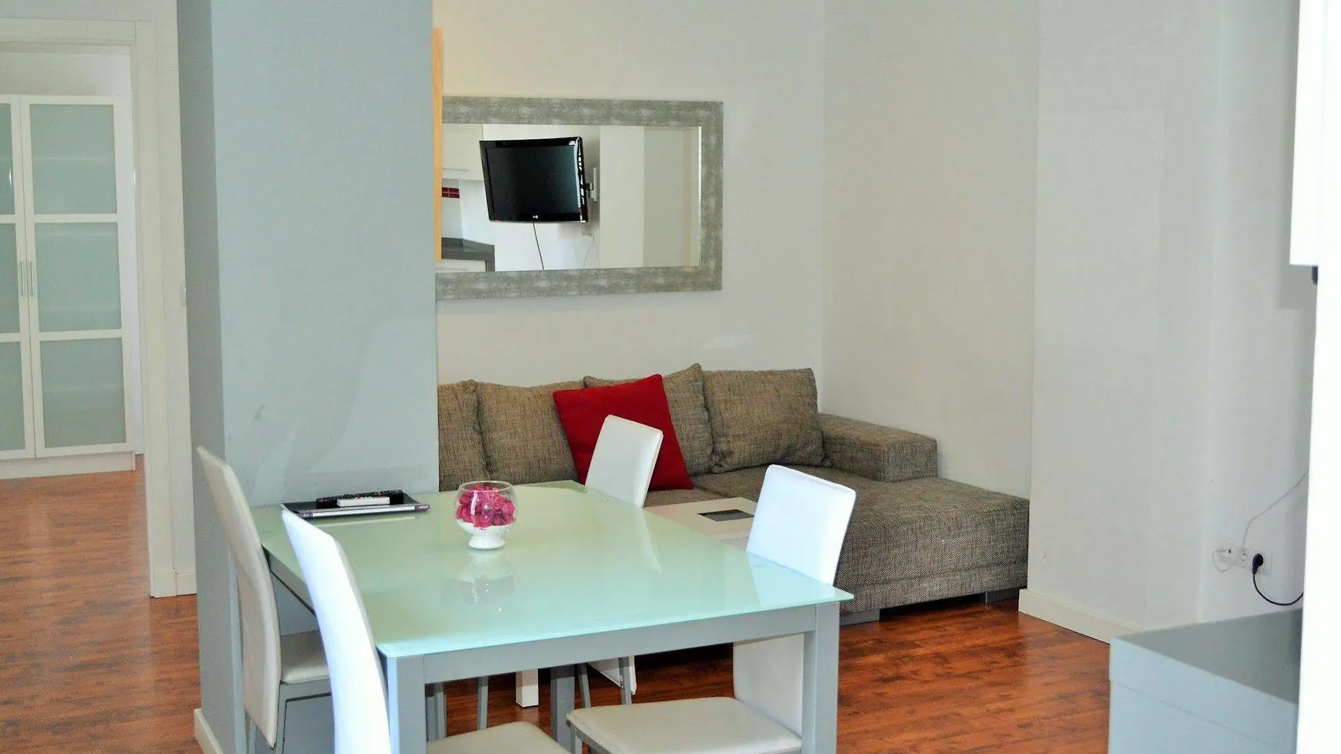 Terrazas De La Catedral Apartment Seville