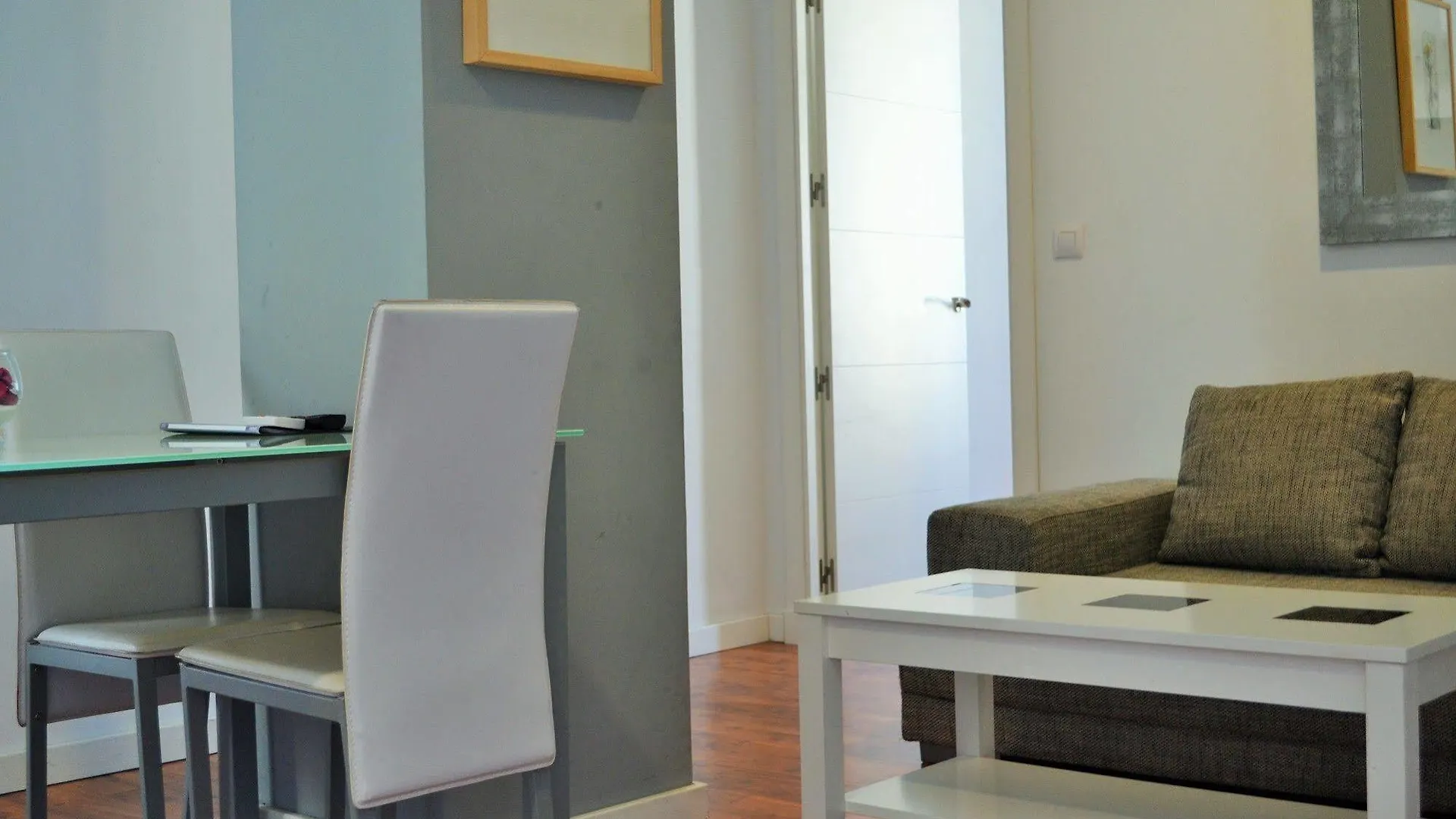 Terrazas De La Catedral Apartment Seville 0*,